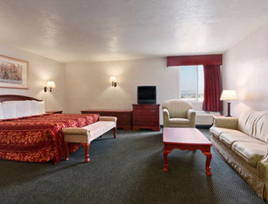 Days & By Wyndham Hotel Fullerton